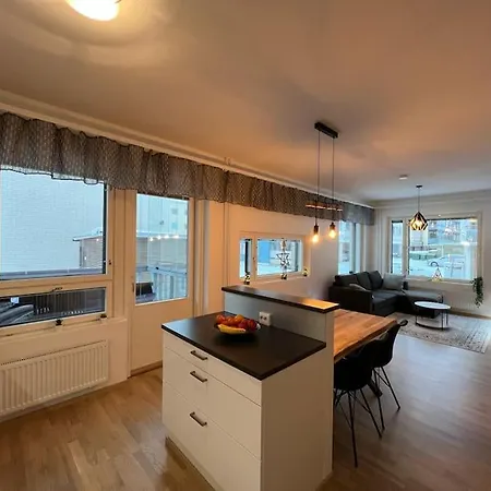 Suite - King Size Bed - Gym&Wifi - Indoor Parking Rovaniemi Eksteriør billede