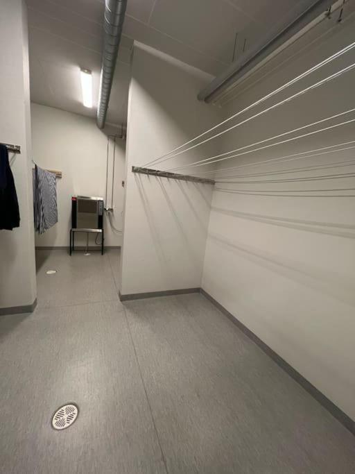 - King Size Bed - Gym&wifi - Indoor Parking Lejlighed
